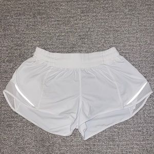 Lululemon Hotty Hot 2.5 Shorts